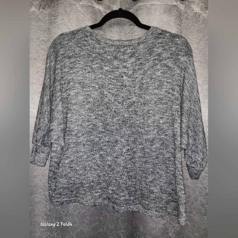 Silver blouse 👚 ✨️